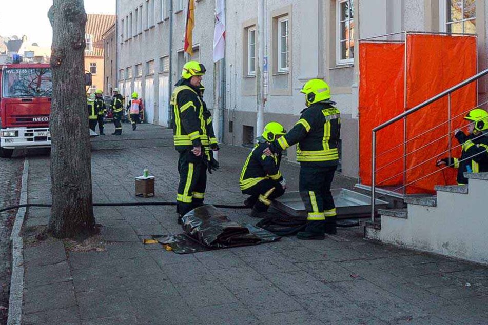 Auch die Feuerwehr konnte die Ursache für den Gestank bislang nicht finden (Symbolbild).