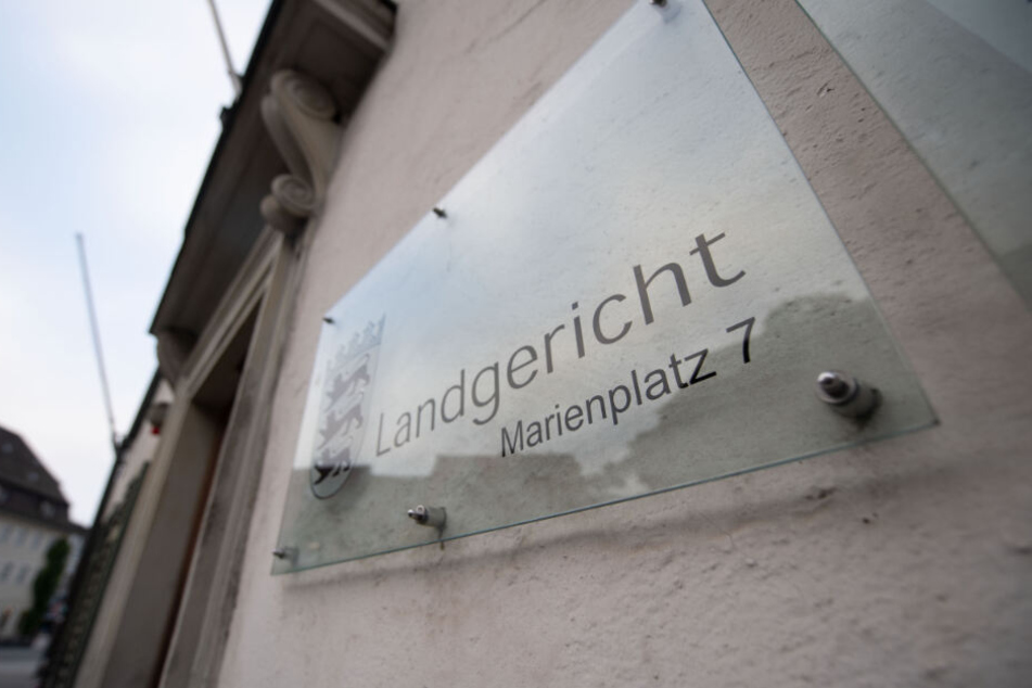 Der Mordprozess wird vor dem Landgericht Ravensburg eröffnet.