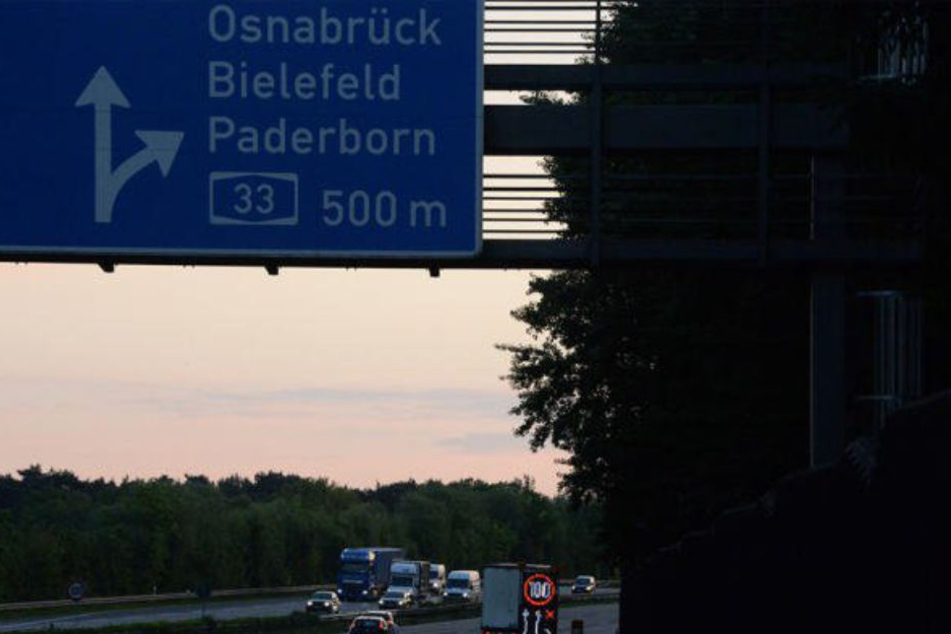 Die Straßen.NRW-Autobahnniederlassung Hamm saniert die A33.