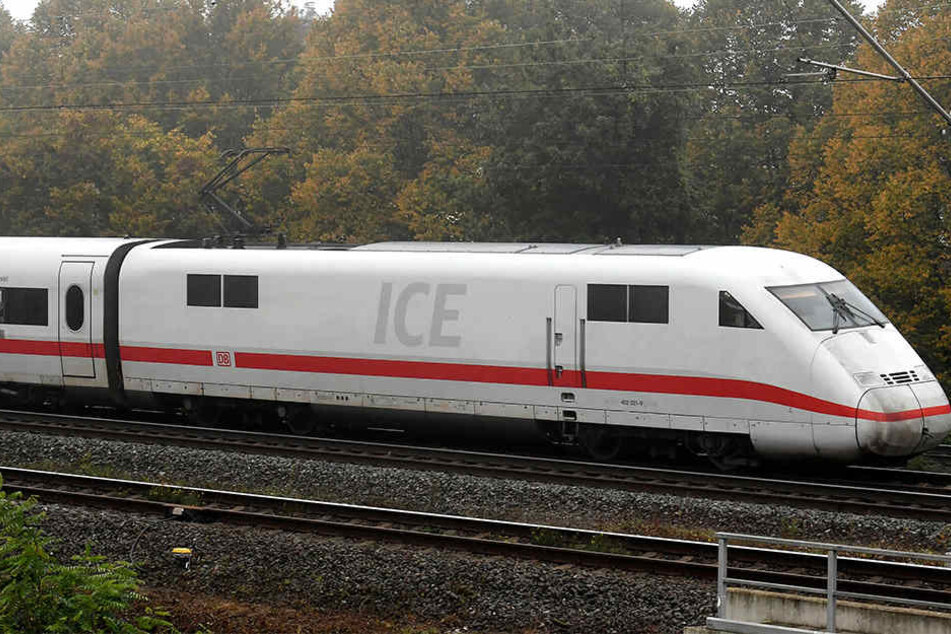 Der ICE von Köln endete vorzeitig in Löhne! Die Verspätungen sind immens.
