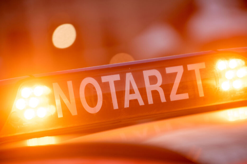 Der Mann wurde lebensgefährlich verletzt. (Symbolbild)