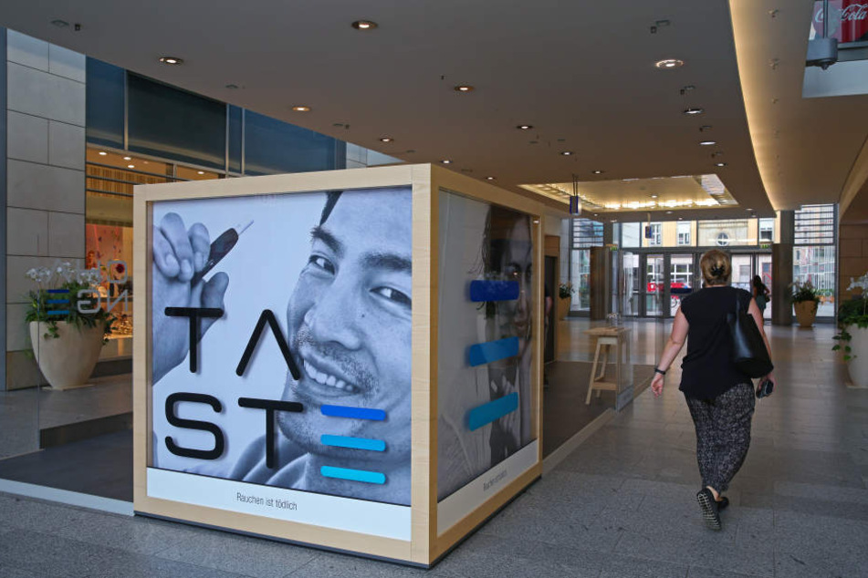 Tabakerhitzer IQOS hat seit neuestem einen Stand in der Altmarkt Galerie.