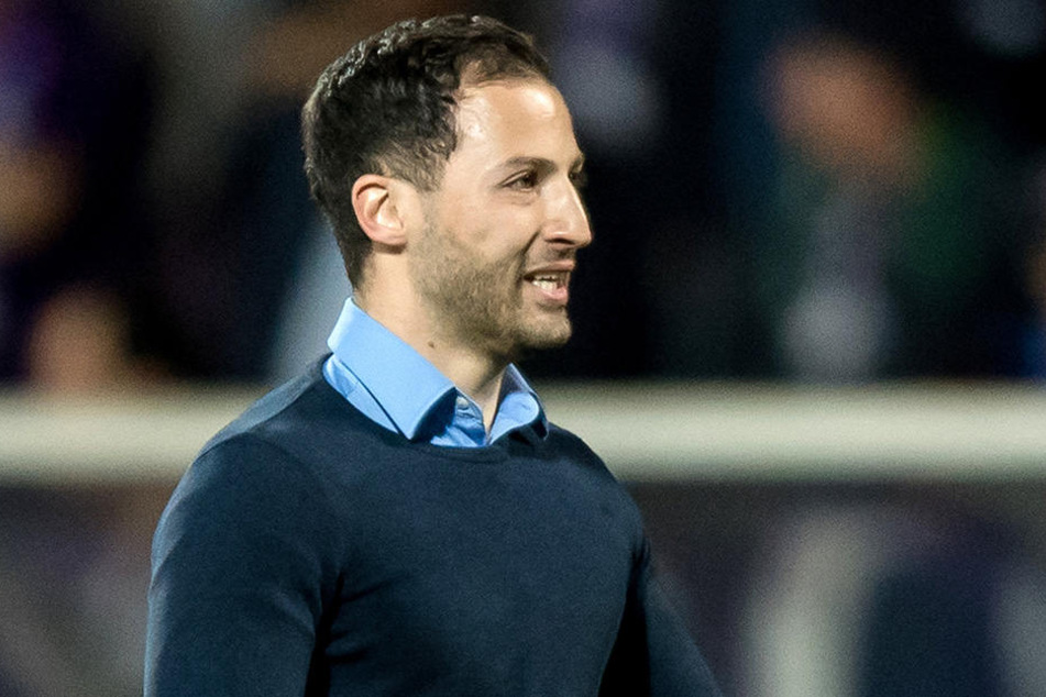Domenico Tedesco konnte sich nach Abpiff über den nächsten Dreier für Aue freuen.