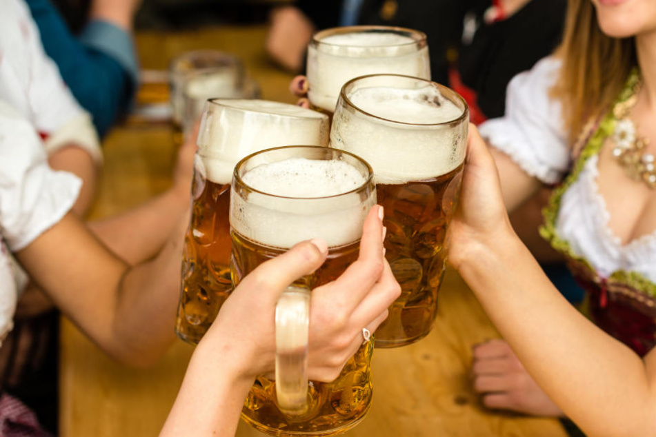 Nach einem bierreichen Oktoberfest solltet Ihr lieber den Bus nehmen. (Symbolbild)