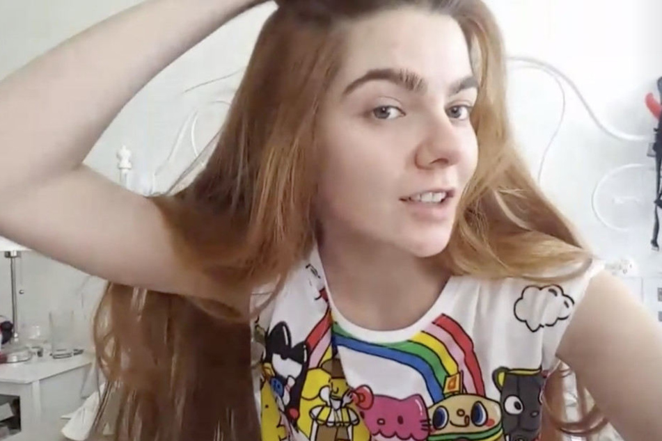 Klaudia präsentiert ihren Fans in ihrer Insta-Story stolz ihre Pickel.
