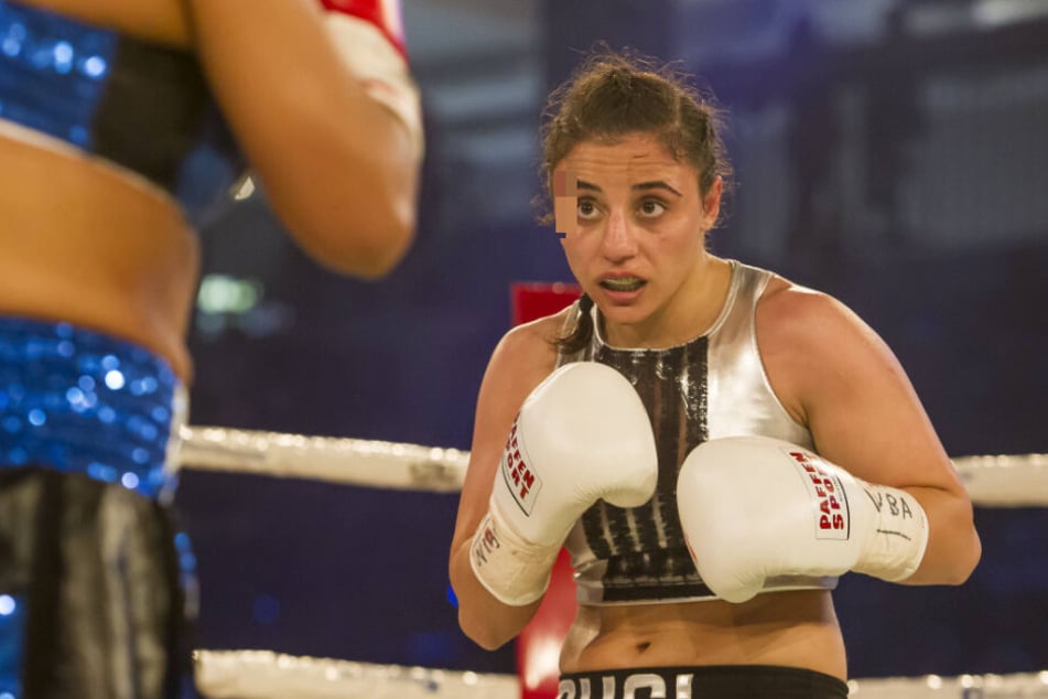 Boxerin Susi Kentikian ist vom harten Kampf gezeichnet.