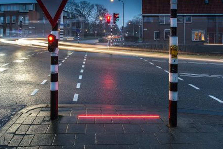 Derzeit ist die Bodenampel nur an einer Kreuzung der Gemeinde installiert.