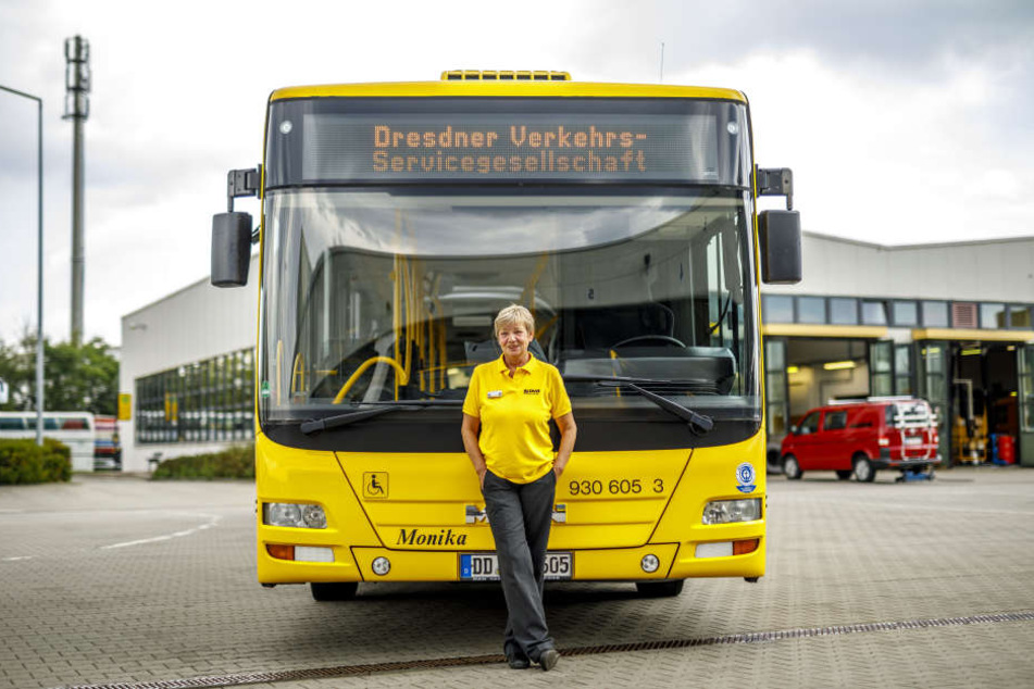 Monika Franke(57) wirft immer ein genaues Auge auf den Bus mit ihrem Namen.