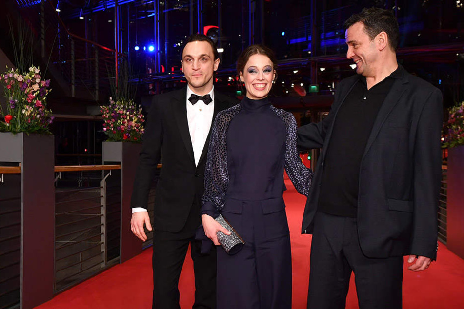Die Schauspieler des Films "Transit" Franz Rogowski und Paula Beer mit Regisseur Christian Petzold.