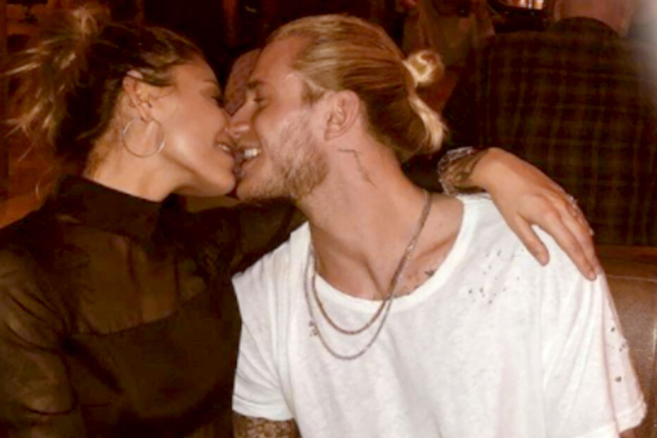 Sophia Thomalla (29) und ihr Loris Karius (25) sind total verknallt.