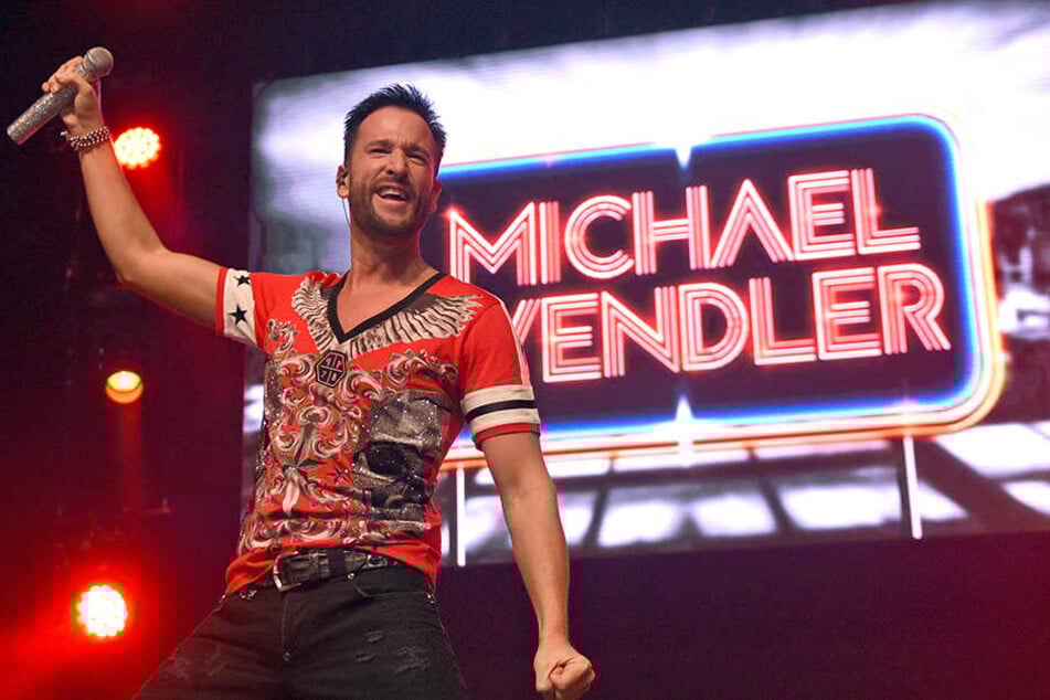 Michael Wendler (46) bringt bei einem Auftritt die Menge zum Toben.
