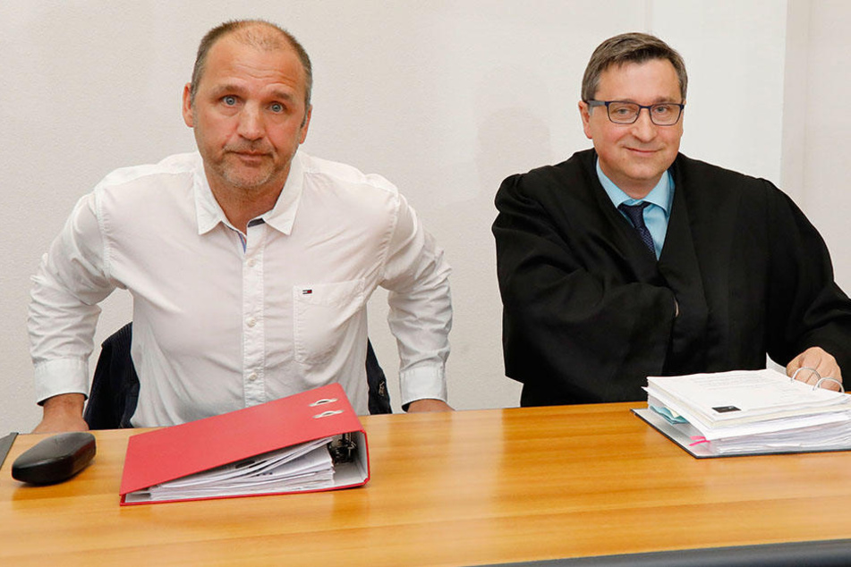 Der ehemalige Auer Sportdirektor hat gerade erst erfolgreich den Abfindungspoker mit dem FC Erzgebirge beendet.