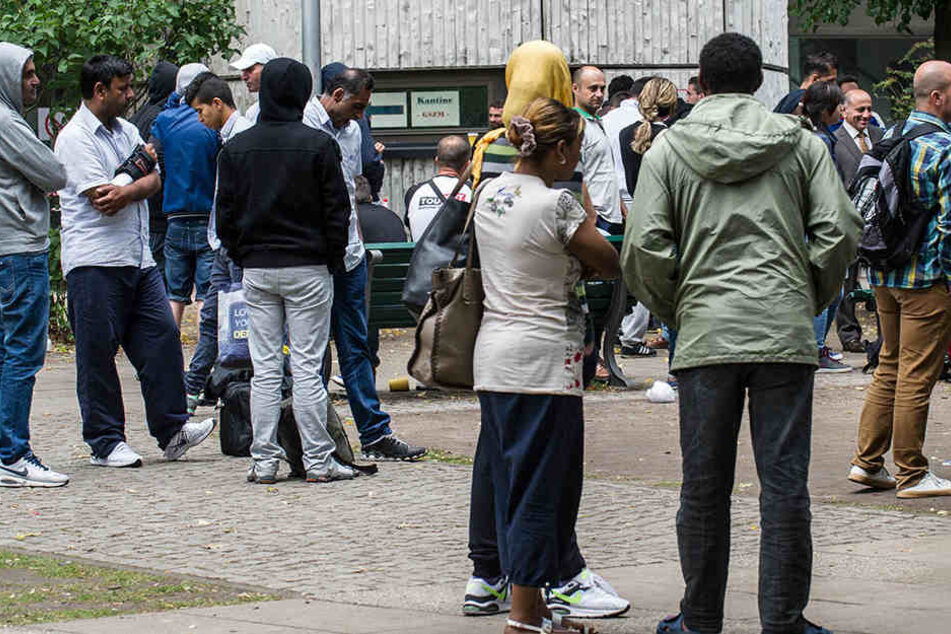 Tagelang Anstehen muss vor dem Lageso aktuell niemand mehr. 2015 war der Flüchtlingsandrang jedoch besonders groß und die Behörde überfordert.