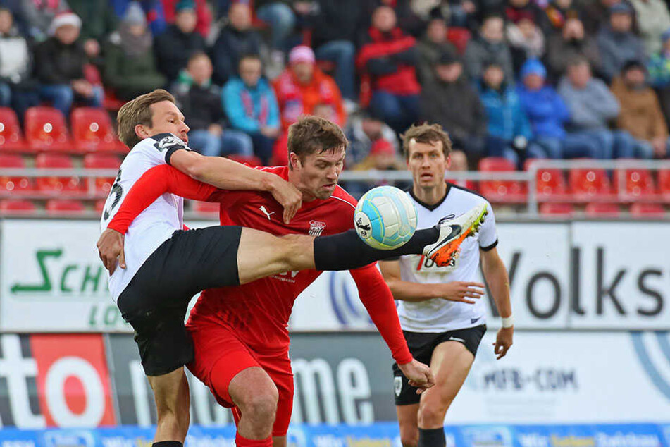 Die Chance zur Bewährung für Ronny König (M.).