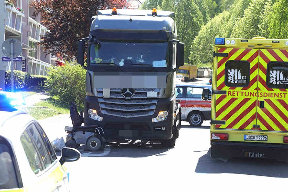 An der Einmündung zum Hans-Otto-Weg kam es zum Crash.