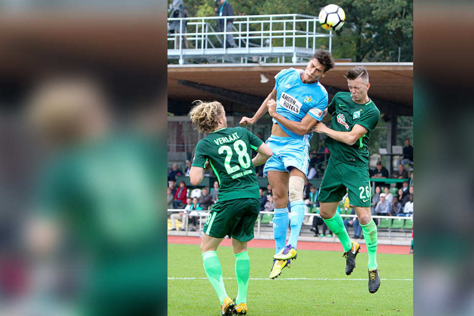 Jesper Verlaat (l., Bremen), Myroslav Slavov (m., Chemnitz) und Jannes Vollert (Bremen).