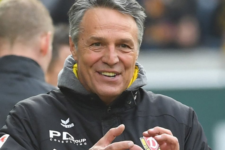 Dynamo-Trainer Uwe Neuhaus kann durchaus zufrieden sein mit der Leistung seiner Mannschaft.