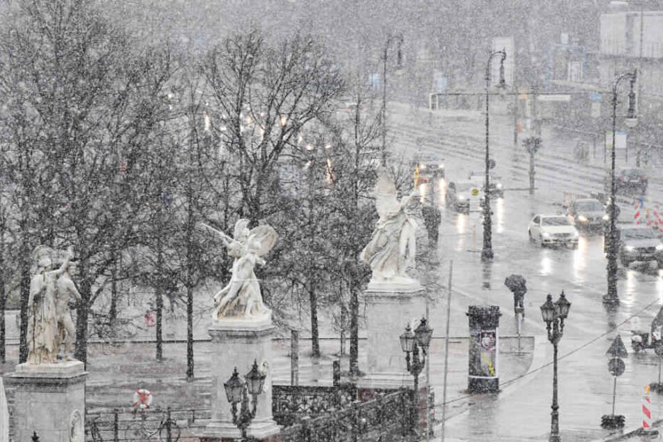 In Berlin schneit es wieder einmal. Keine Spur von Frühling in der Hauptstadt. (Symbolbild)