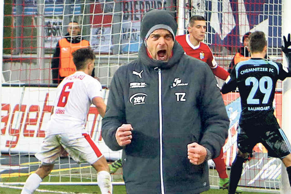 FSV-Coach Torsten Ziegner ballt die Fäuste - dieser Sieg tat richtig gut.