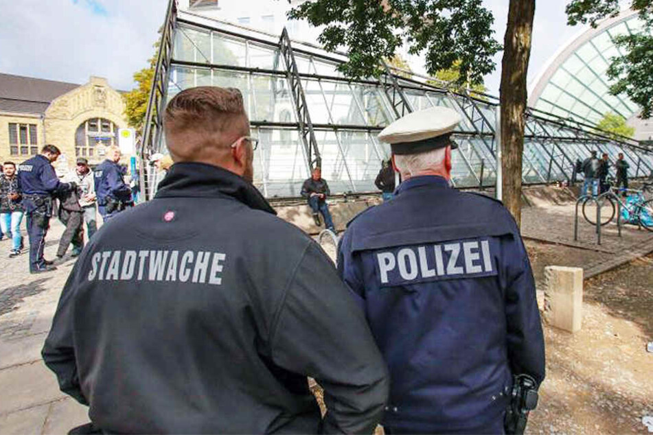 Zwei Männer konnte die Polizei am Bahnhof festnehmen.