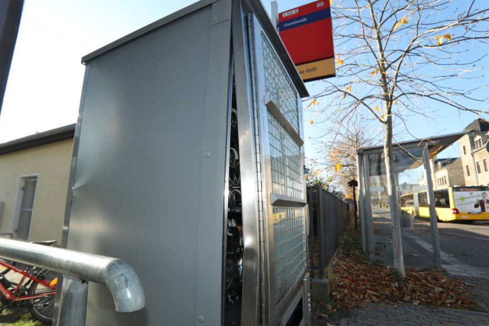 Der Snackautomat wurde bei der Sprengung beschädigt.