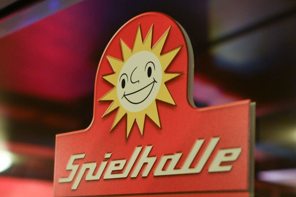 Die Mitarbeiterin (55) der Werdauer Spielothek schlug die beiden Ganoven in die Flucht. (Symbolfoto)