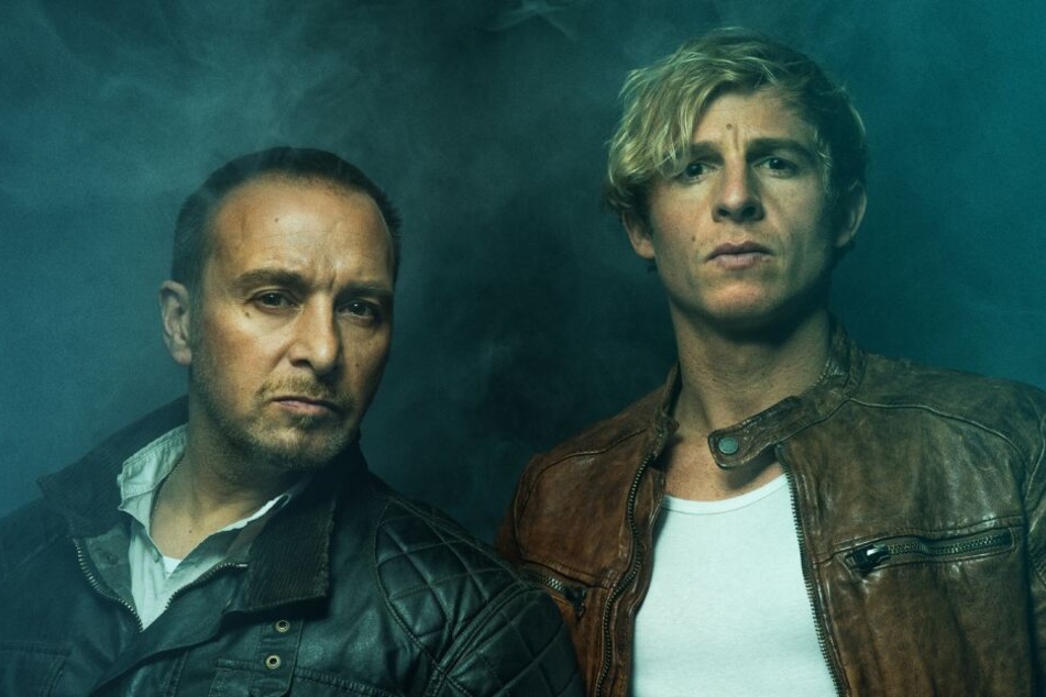 Semir Gerkhan (Erdogan Atalay, l.) und Paul Renner (Daniel Roesner) werden in dieser Staffel zum letzten Mal zusammen arbeiten.