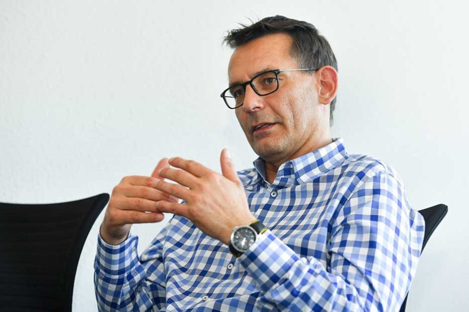 Dynamos Geschäftsführer Michael Born begrüßt das Angebot des DFB.