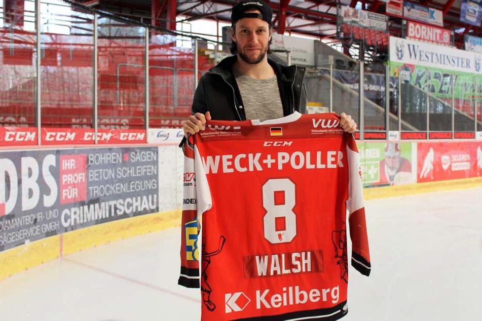 Mit Dominic Walsh bleibt ein weiterer Leistungsträger den Eispiraten in der kommenden Saison treu.