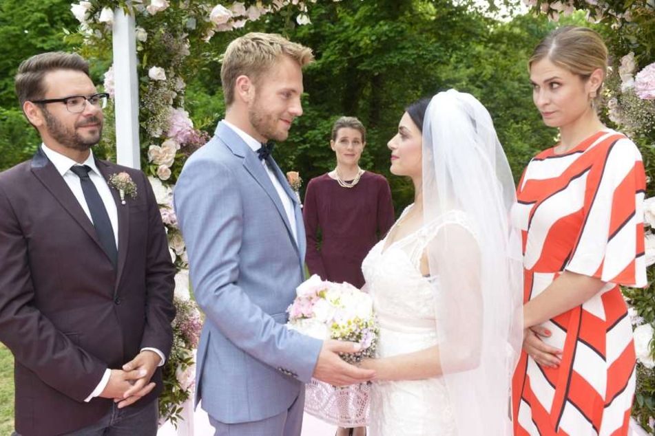 Romantische Traumhochzeit? Das sahen viele GZSZ-Fans leider anders.