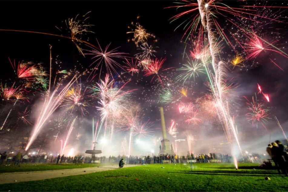 Feuerwerke in Innenstädten (im Bild: Stuttgart) sind der Deutschen Umwelthilfe ein Dorn im Auge.