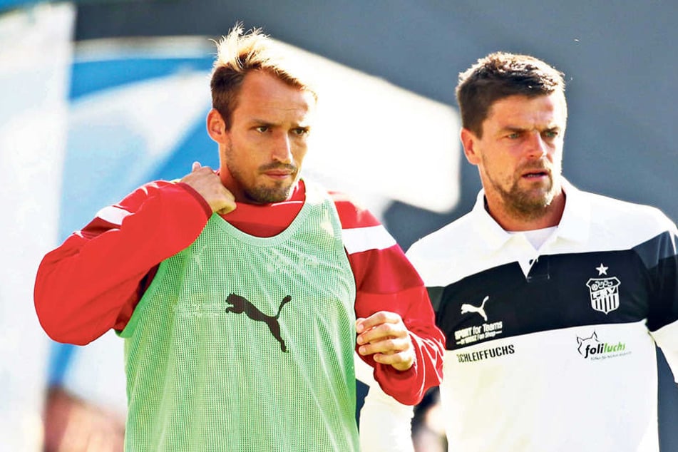 Auf FSV-Coach Torsten Ziegner (r., mit Kapitän Toni Wachsmuth) wartet in den kommenden Tagen ein Berg Arbeit.