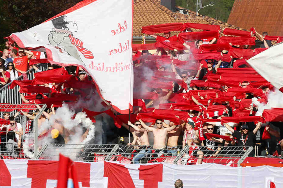 2015 war das Sportforum Sojus 31 rappelvoll, diesmal müssen die FSV-Fans nach Chemnitz fahren. Mehr als 2000 wollen ihre Mannschaft begleiten.