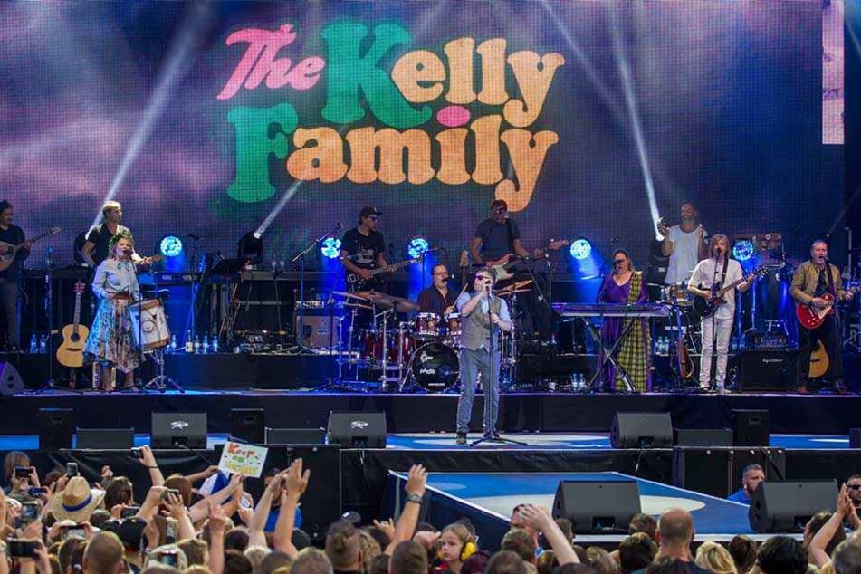 Mit 12.000 Fans ausverkauft: Die Kellys rockten auf der Filmnächte-Bühne.
