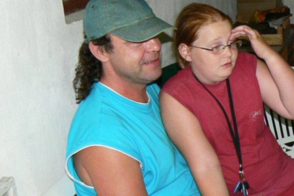 Die Polizei veröffentlichte dieses Fahndungsfoto. Es zeigt angeblich den gesuchten Vater und seine Tochter.