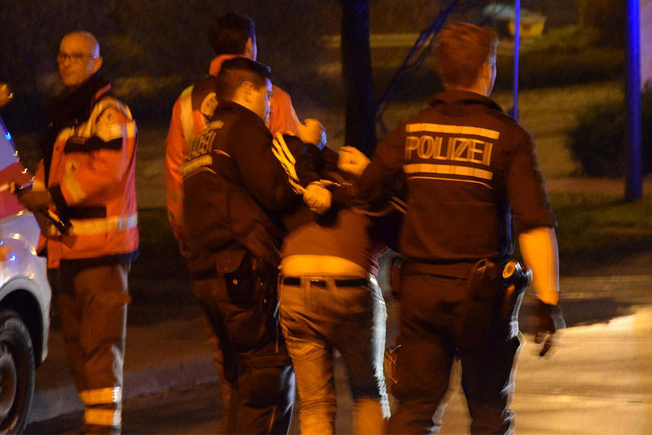 Die Streithähne nannten der Polizei widersprüchliche Gründe für die Auseinandersetzung. (Symbolbild)