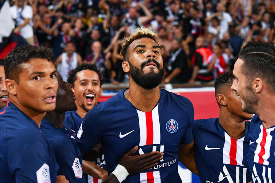 Eric Maxim Choupo-Moting wurde nach seinem Traumtor zum 1:0 gefeiert.