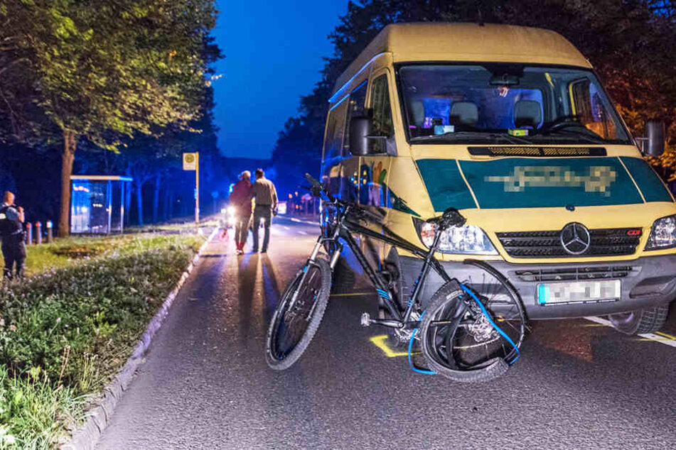 Die Frau kam schwer verletzt in ein Krankenhaus.