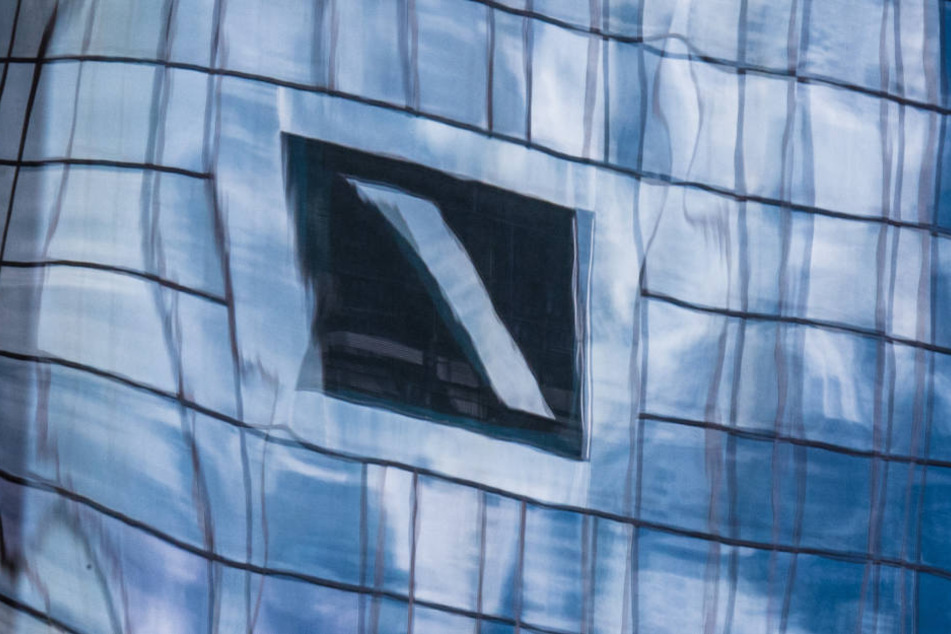 Die Papiere der Deutschen Bank sind derzeit der schlechteste DAX-Wert. (Symbolbild)
