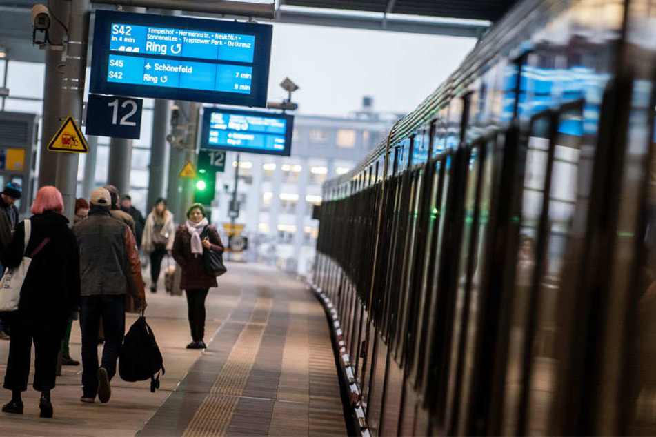 Im Berufsverkehr an einen der Ringbahnhöfe zu stehen, kann mitunter sehr zeitintensiv sein.