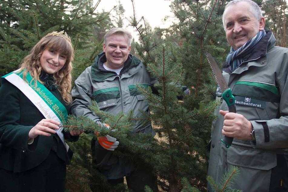 Waldkönigin Friederike, Forstchef
Andreas Padberg und Forstminister Thomas Schmidt (v.l.).