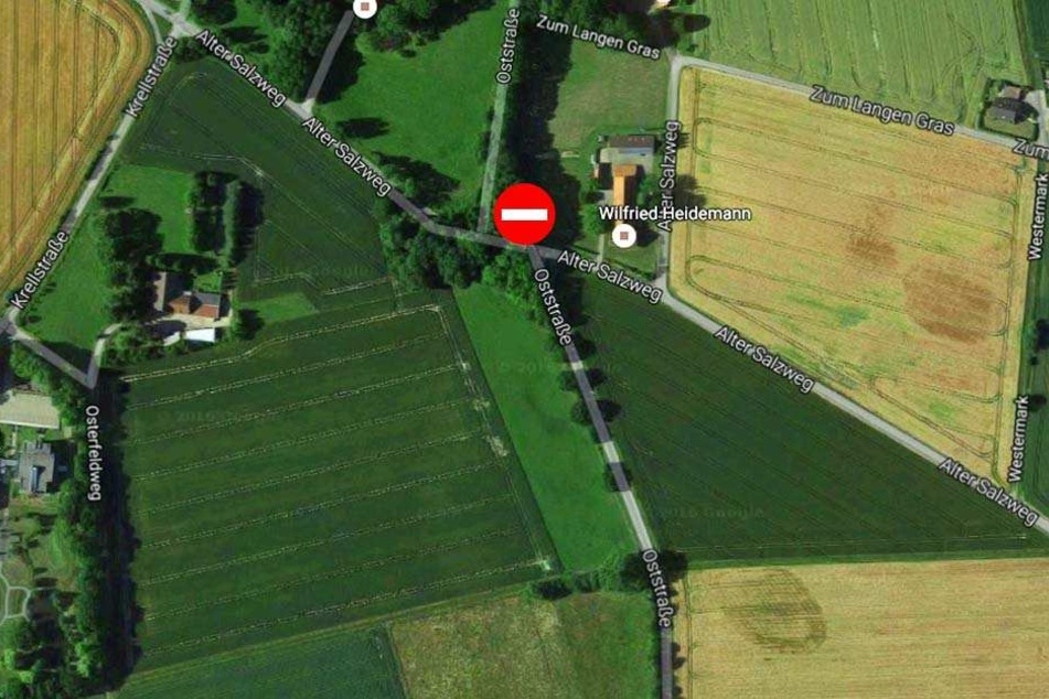 An dieser Stelle wird bald das Durchfahrtverbotsschild stehen.