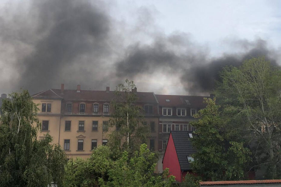 Was steigen da für Rauchwolken auf?