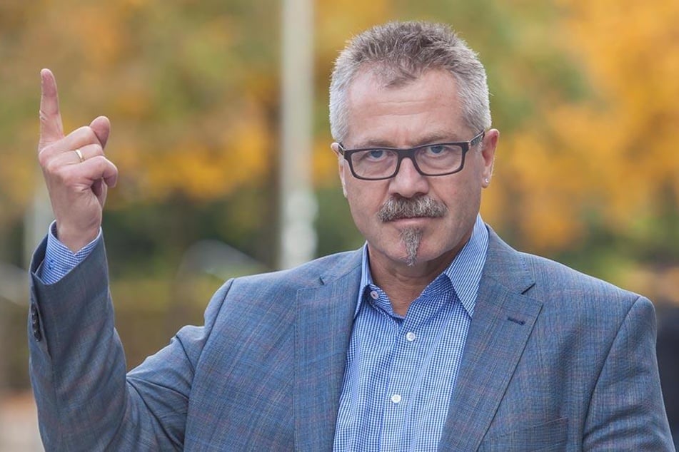 Nach dem Willen von Ordnungsdezernent Miko Runkel (56, parteilos) sollen auch Bewohner der Umlandkreise in der Chemnitzer Zentrale landen.