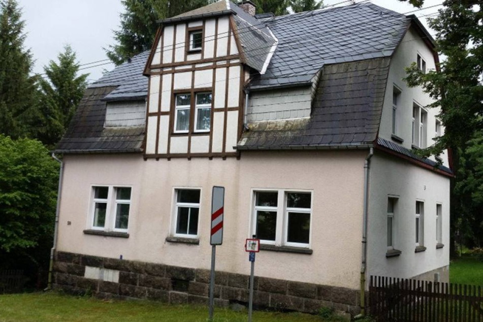 Hier wohnte das 72-jährige Opfer allein in der Falkensteiner Straße im Stadtteil Mühlgrün.