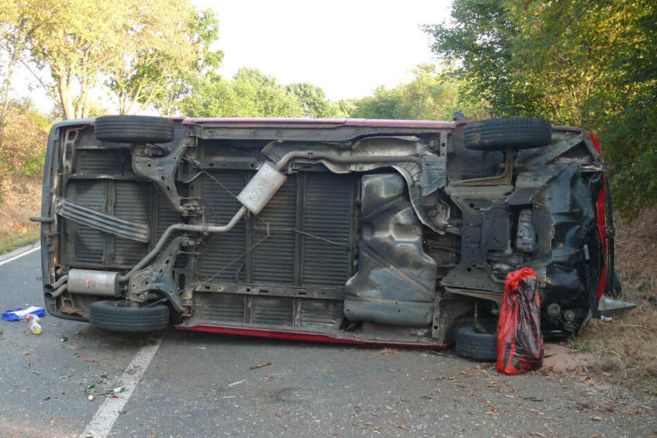 Die Fahrerin (21) musste nach dem Unfall ins Krankenhaus.