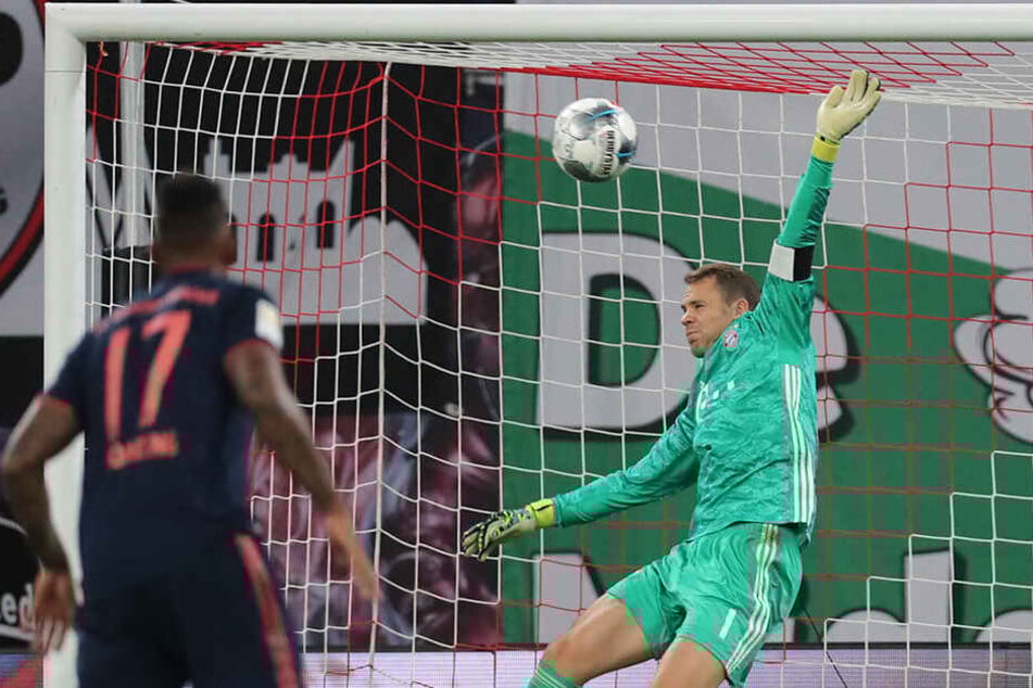 Neuer glänzt aktuell wieder mit bärenstarken Leistungen im Dress des Rekordmeisters und der DFB-Elf.