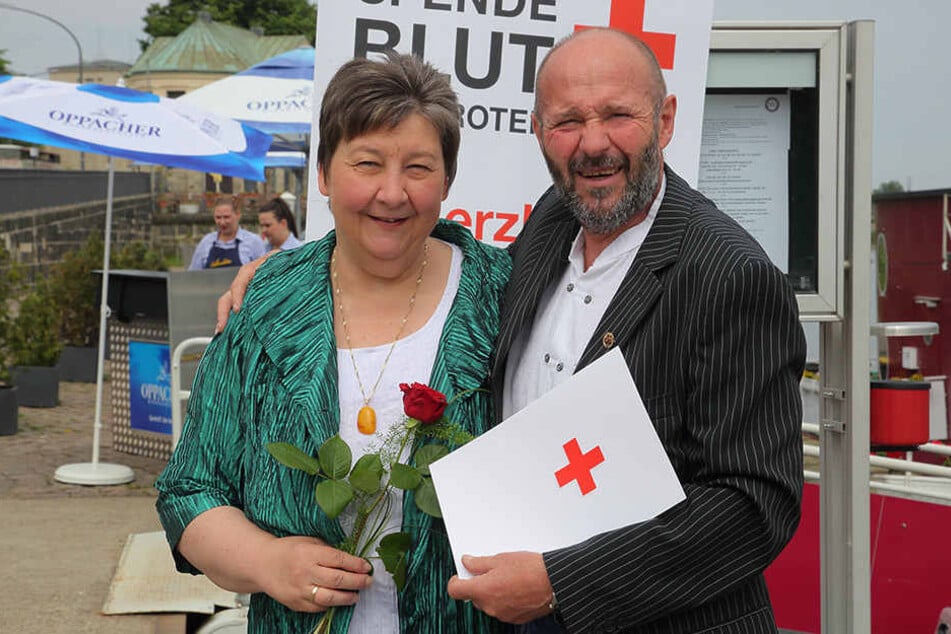 Ausgezeichnet! Roland Gäbler (59) spendete 153 Mal Blut und 150 Mal Plasma.