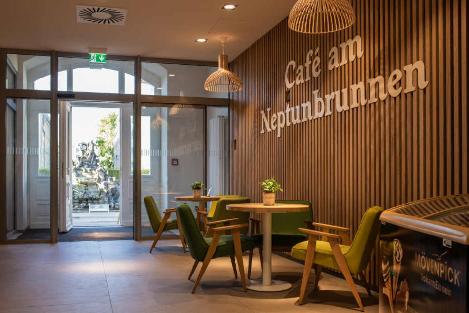 Mit Liebe zum Detail: Das neue Café am Neptunbrunnen