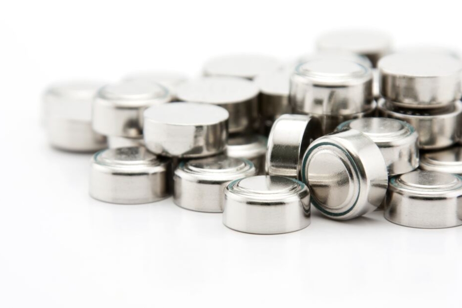 Das 14 Monate alte Kind hatte Knopfbatterien verschluckt.
